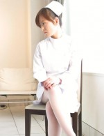 There is a lovely pussy under Miina Minamoto´s nurse uniform